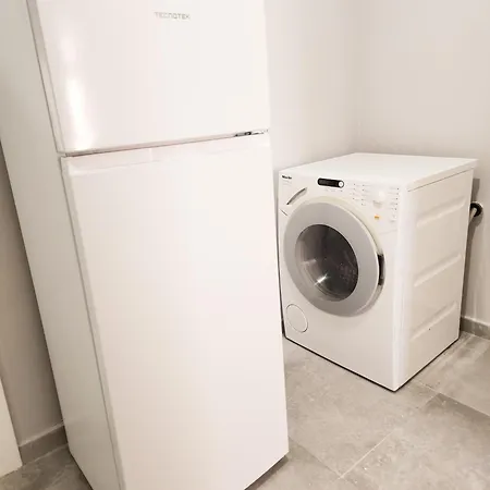 Apartment Sweet 3