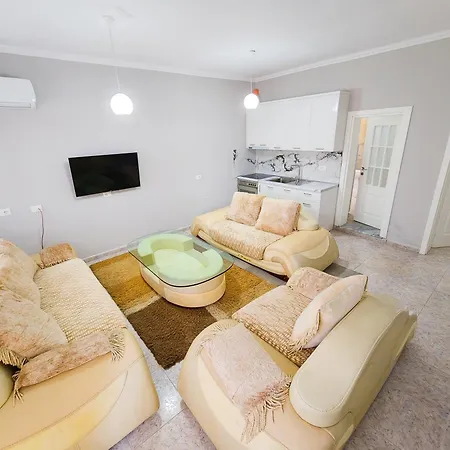 Sweet 3 * Tirana