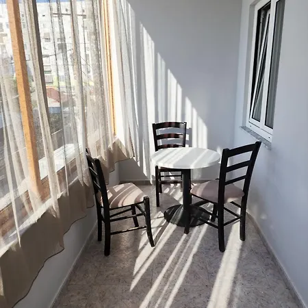 Sweet 3 * Tirana